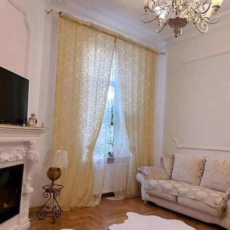 Goldenapartmentlviv Ngoại thất bức ảnh