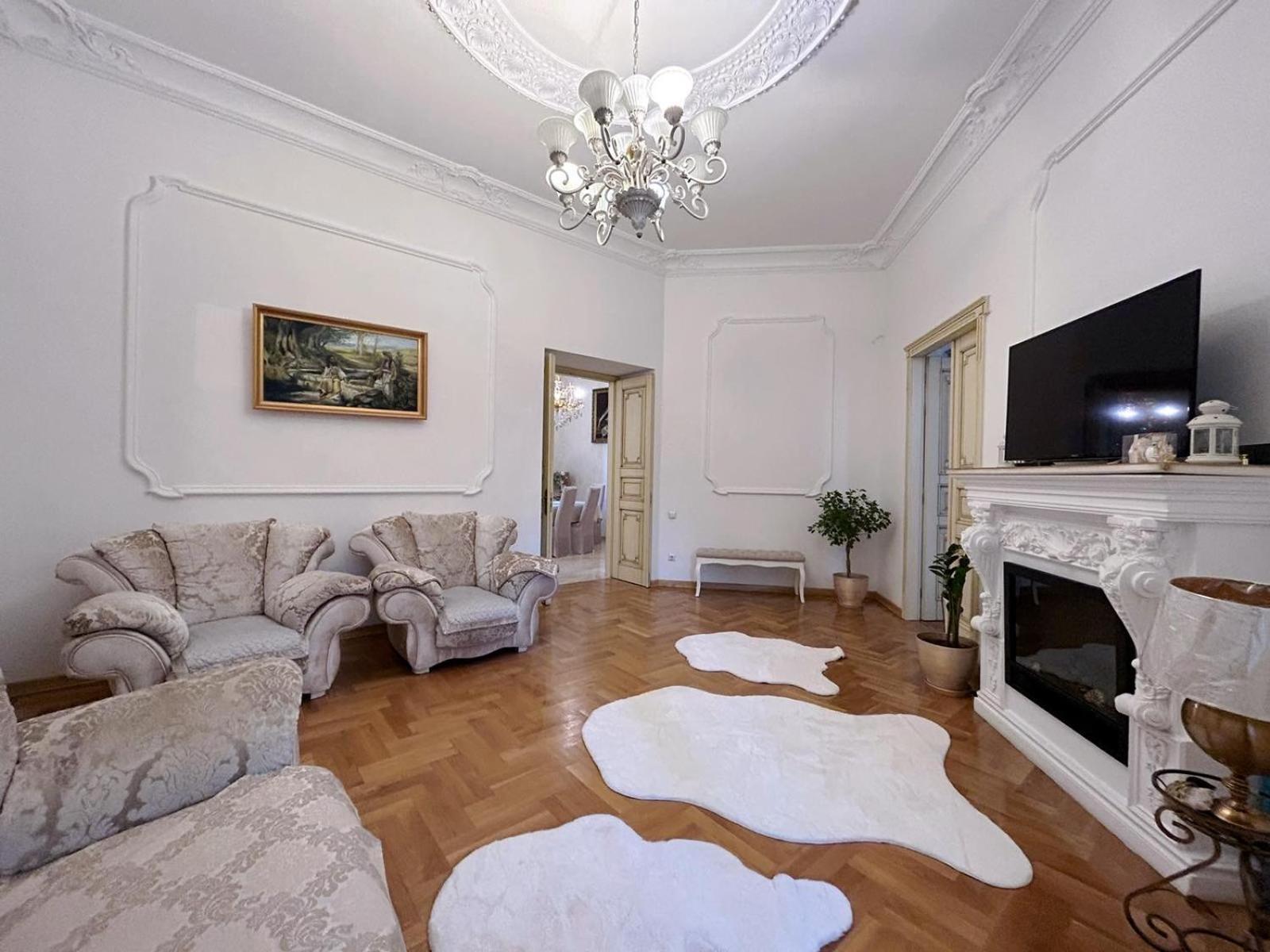 Goldenapartmentlviv Ngoại thất bức ảnh